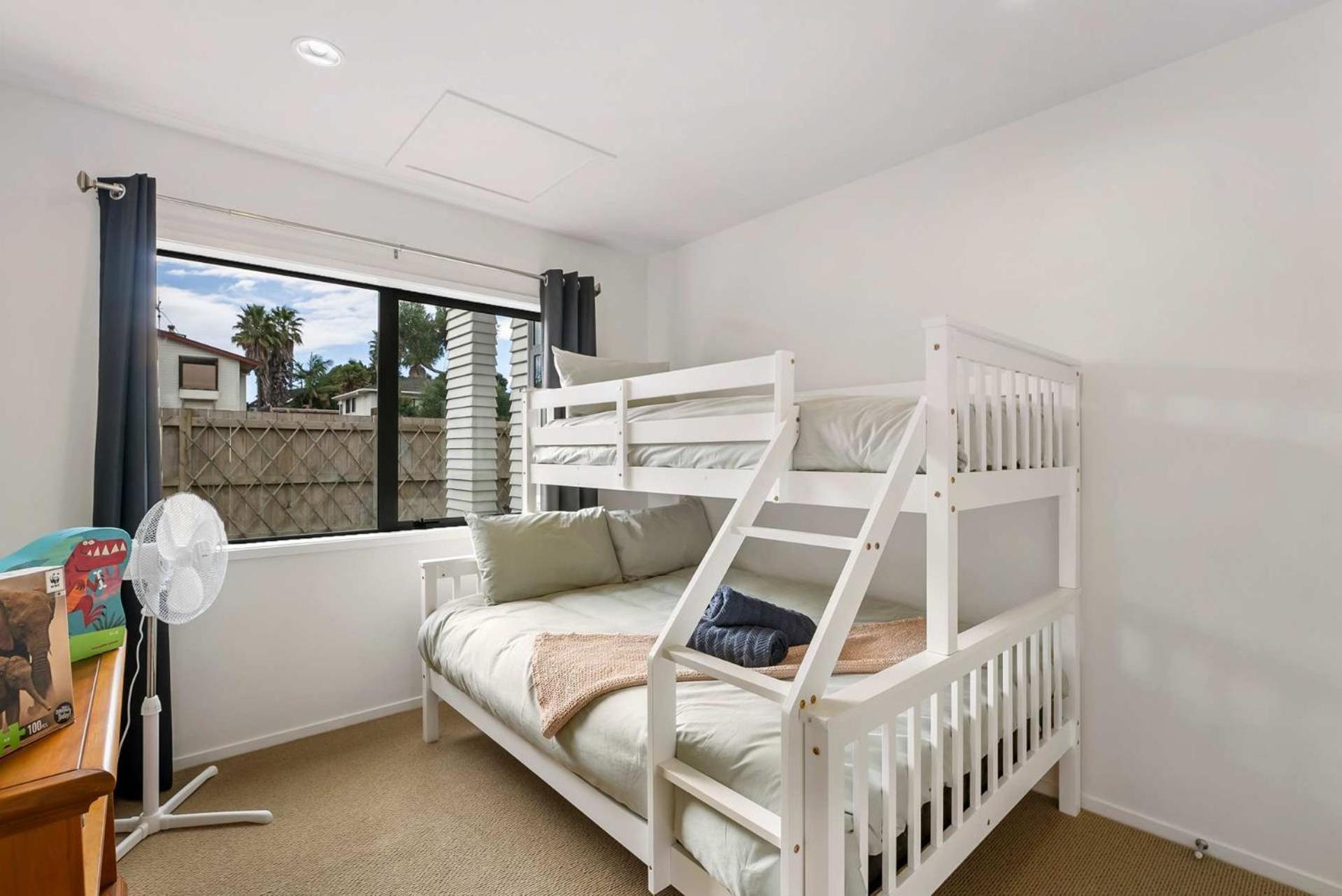 Sunny Seaside Retreat - Papamoa Beach 외부 사진